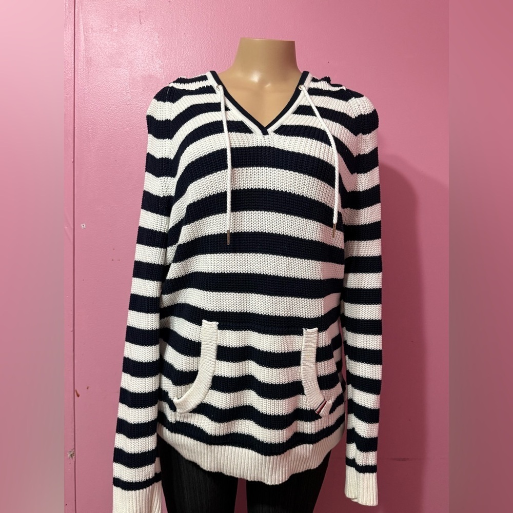 Tommy Hilfiger Navy and White Knit Top